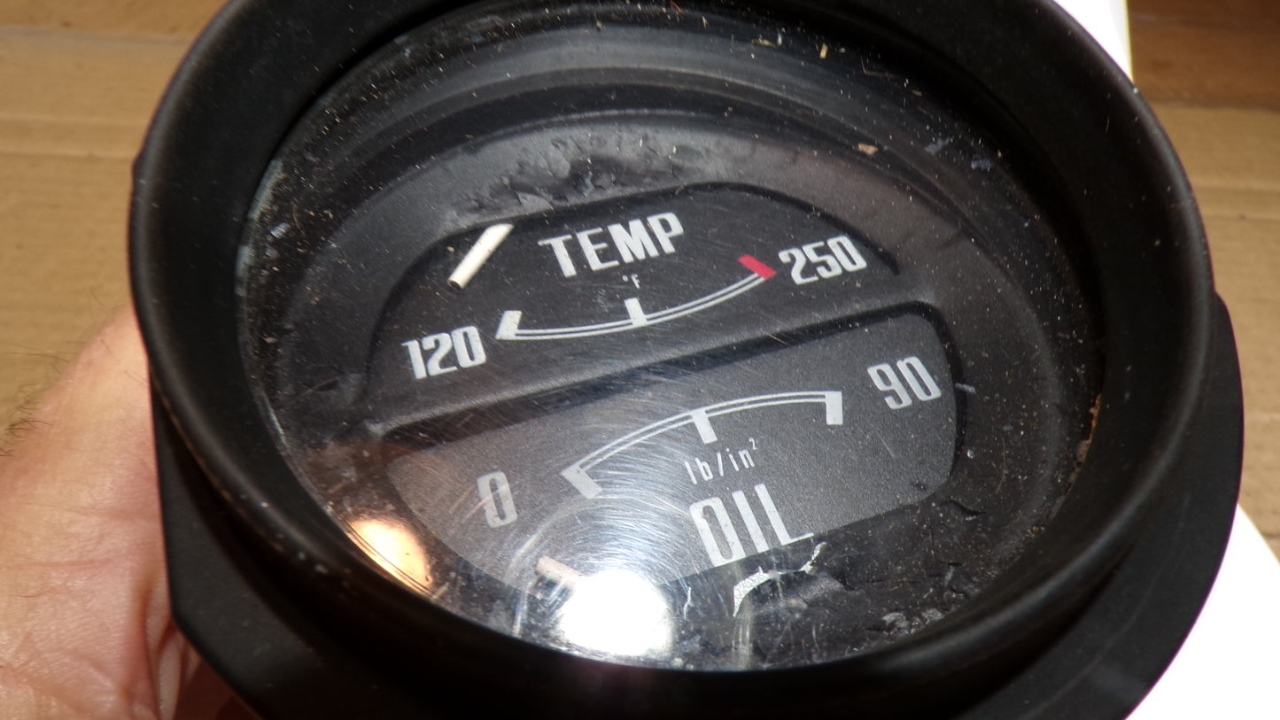 Datsun 240Z Series One Oil / Temperature Guage