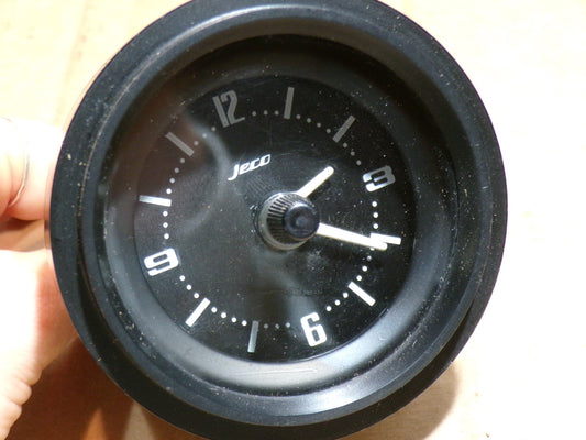 Datsun 240Z Running Dashboard Clock