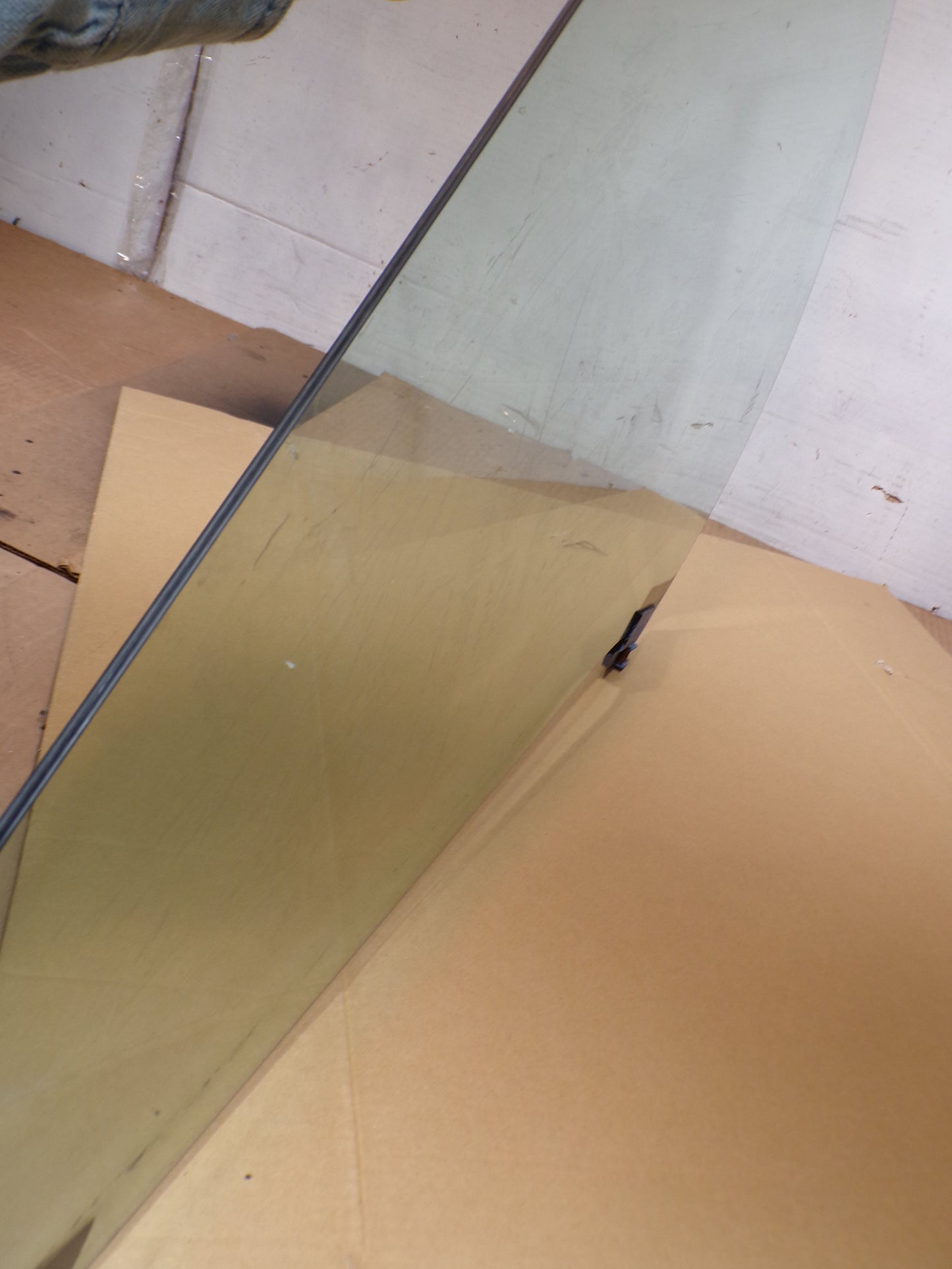 Maserati Quattroporte M-139 Front Driver's Door Glass