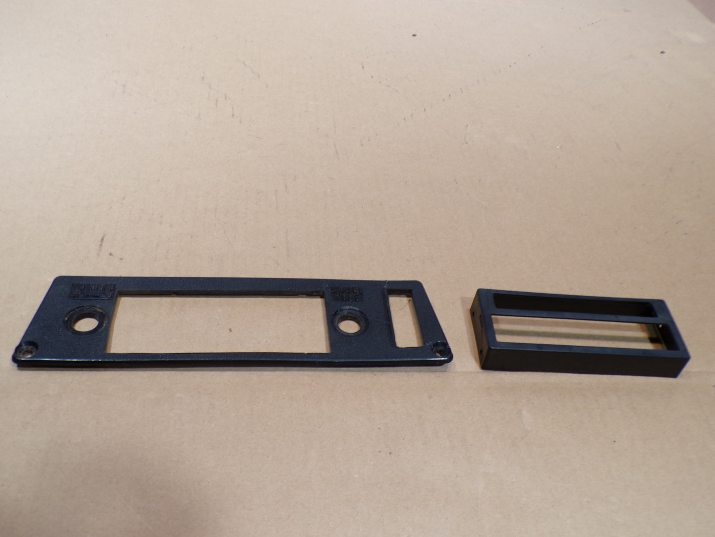 Datsun 240Z Radio Surround