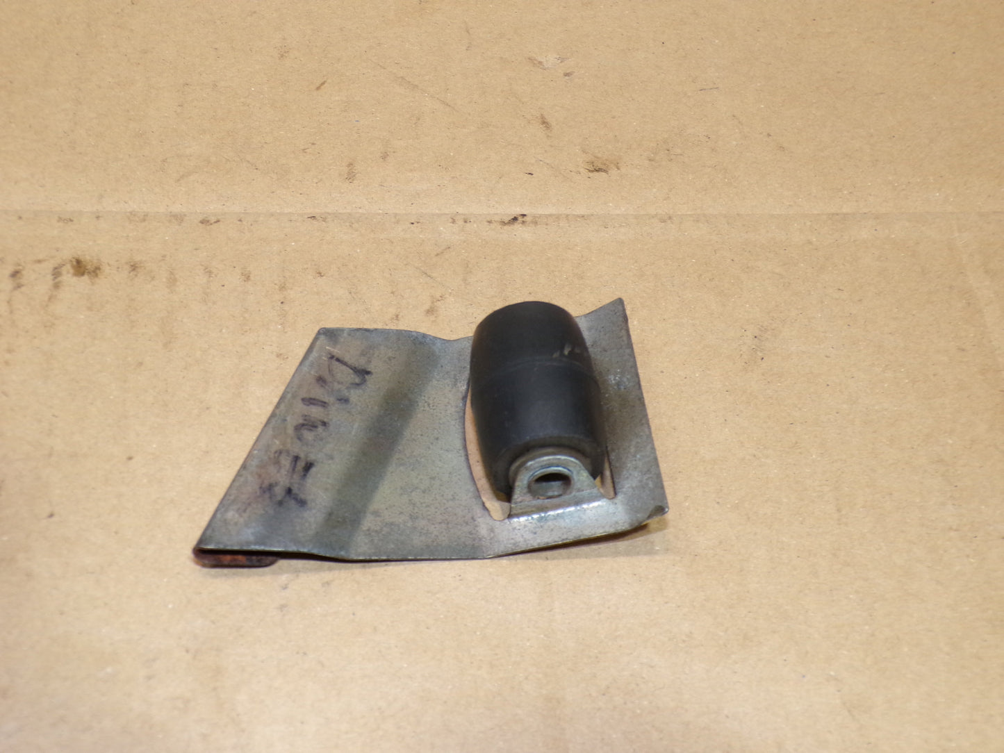 Datsun 240Z Driver's Door Glass Roller