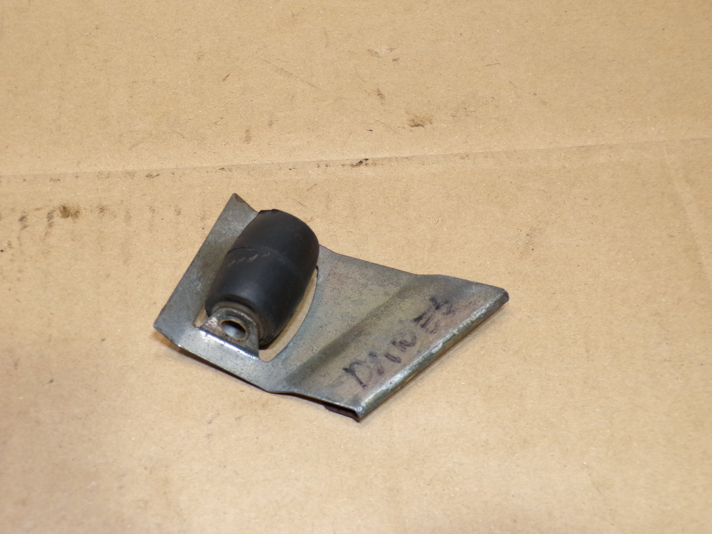 Datsun 240Z Driver's Door Glass Roller