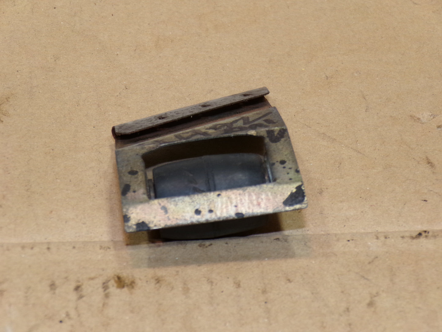 Datsun 240Z Driver's Door Glass Roller