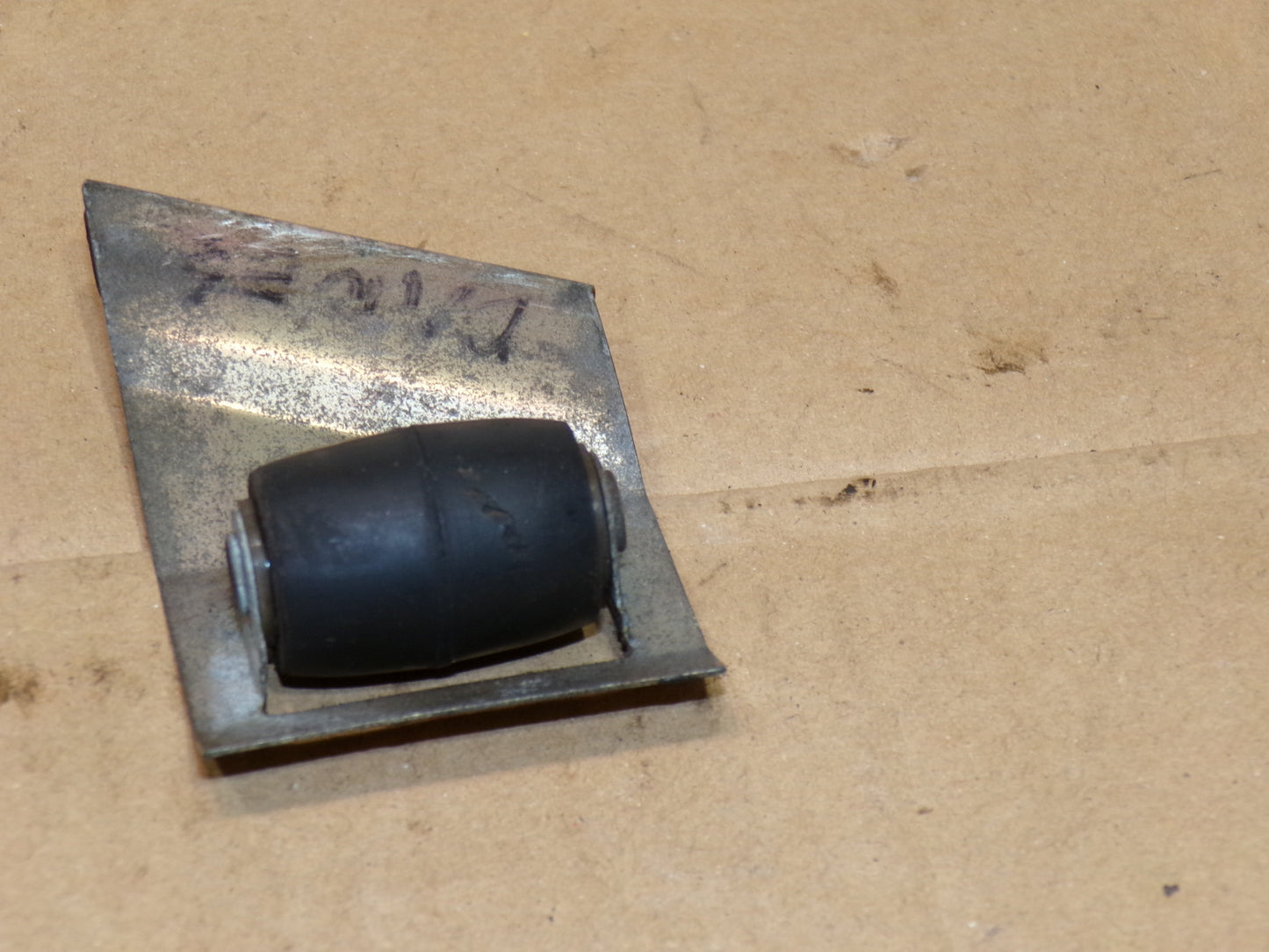 Datsun 240Z Driver's Door Glass Roller