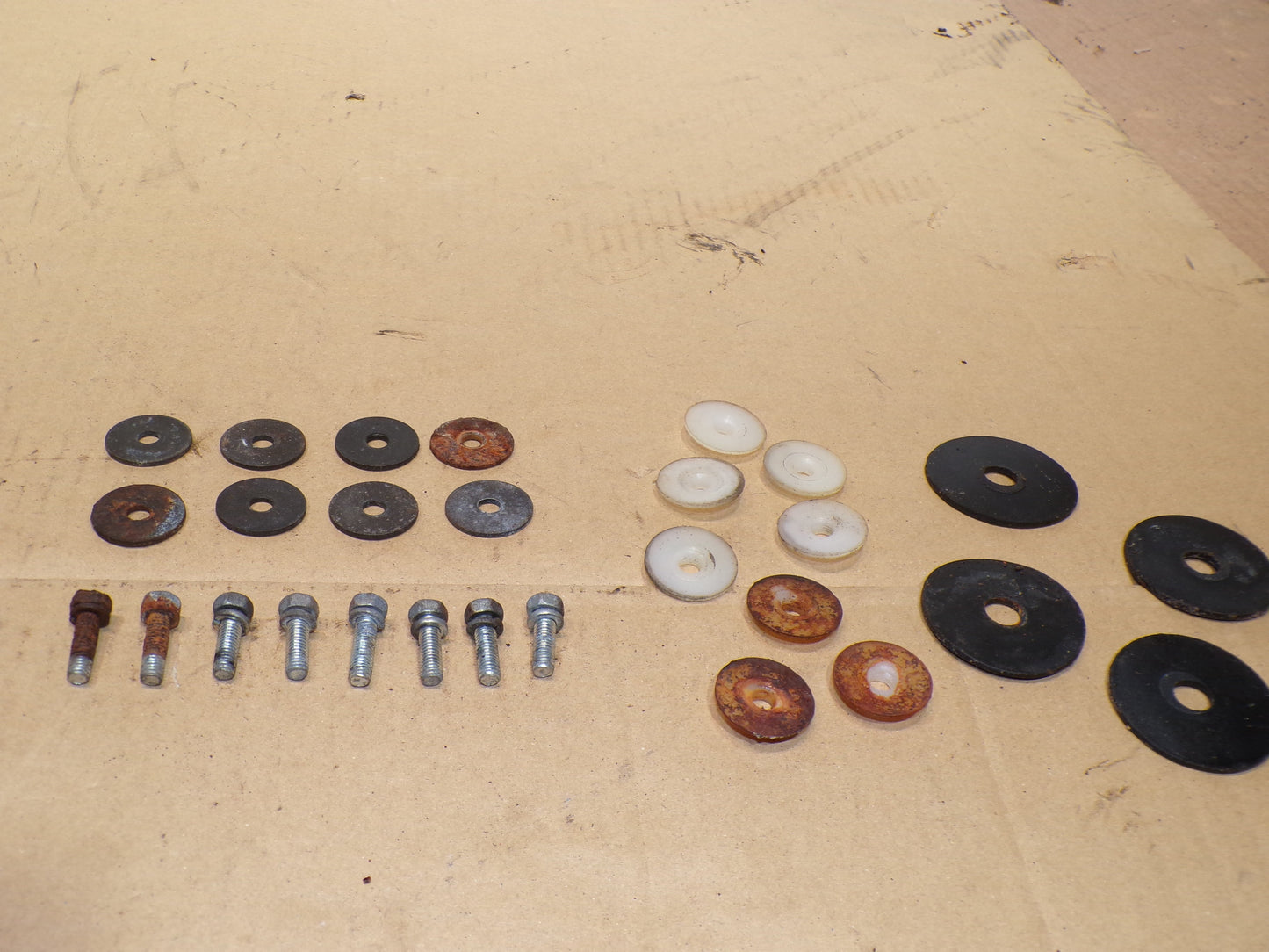 Datsun 240Z Door Glass Mount Kit
