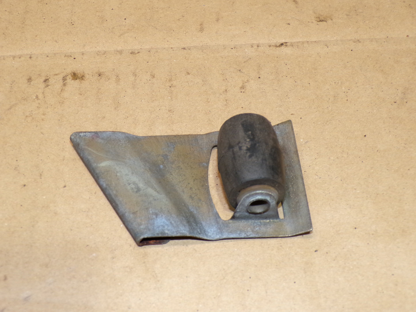 Datsun 240Z Passenger Door Glass Roller