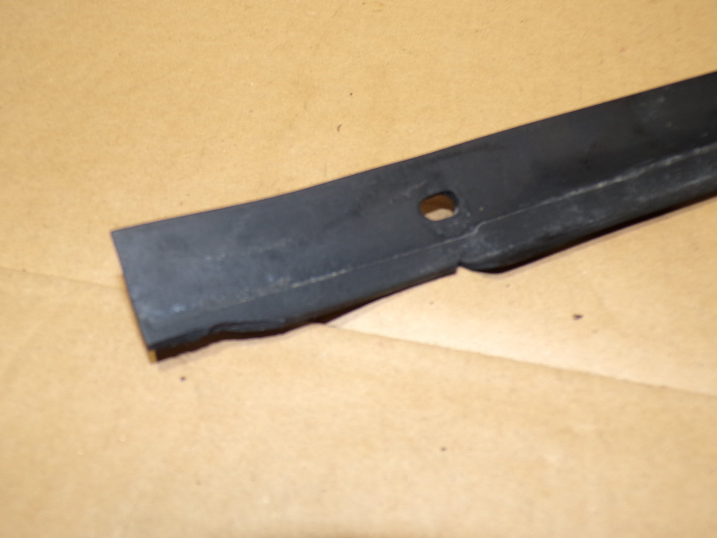 Datsun 240Z Series One Window Mount + Seal Kit