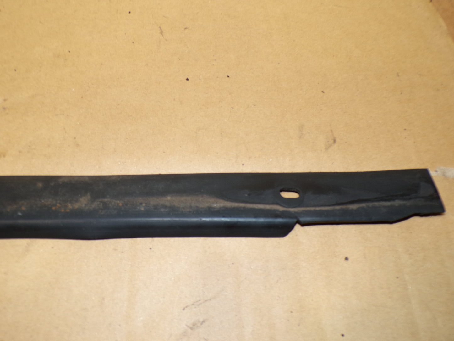Datsun 240Z Series One Window Mount + Seal Kit