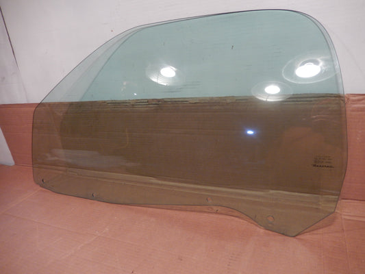 Maserati M138 Spyder Drivers Side Door Glass