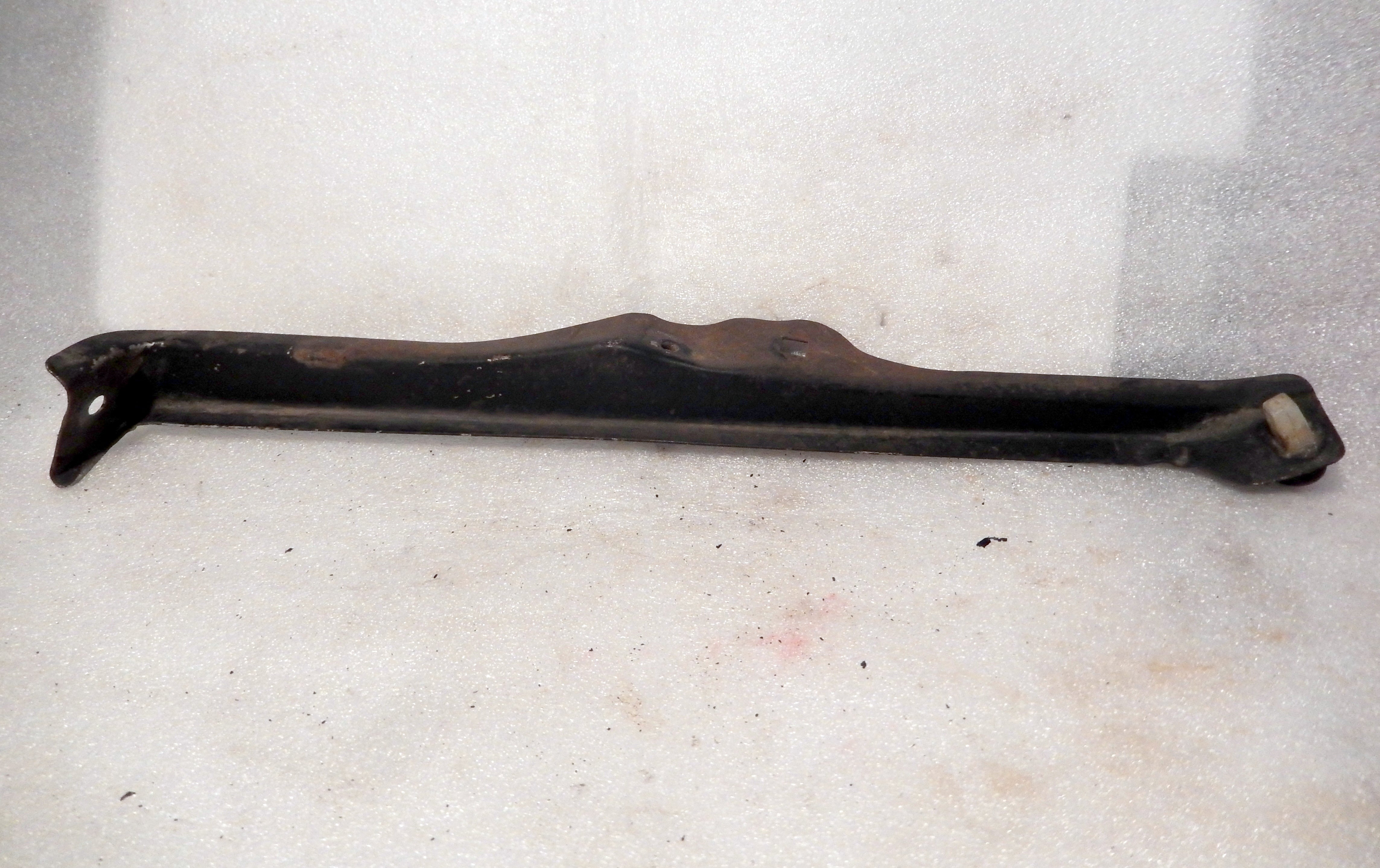 Datsun 280ZX Front Grill Support Post – Joeyz Datsun