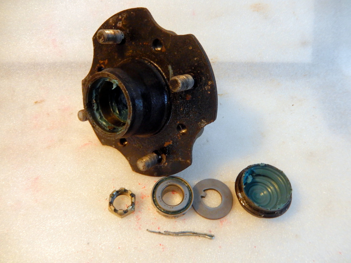Datsun 240Z Front Passenger Side Hub Assembly