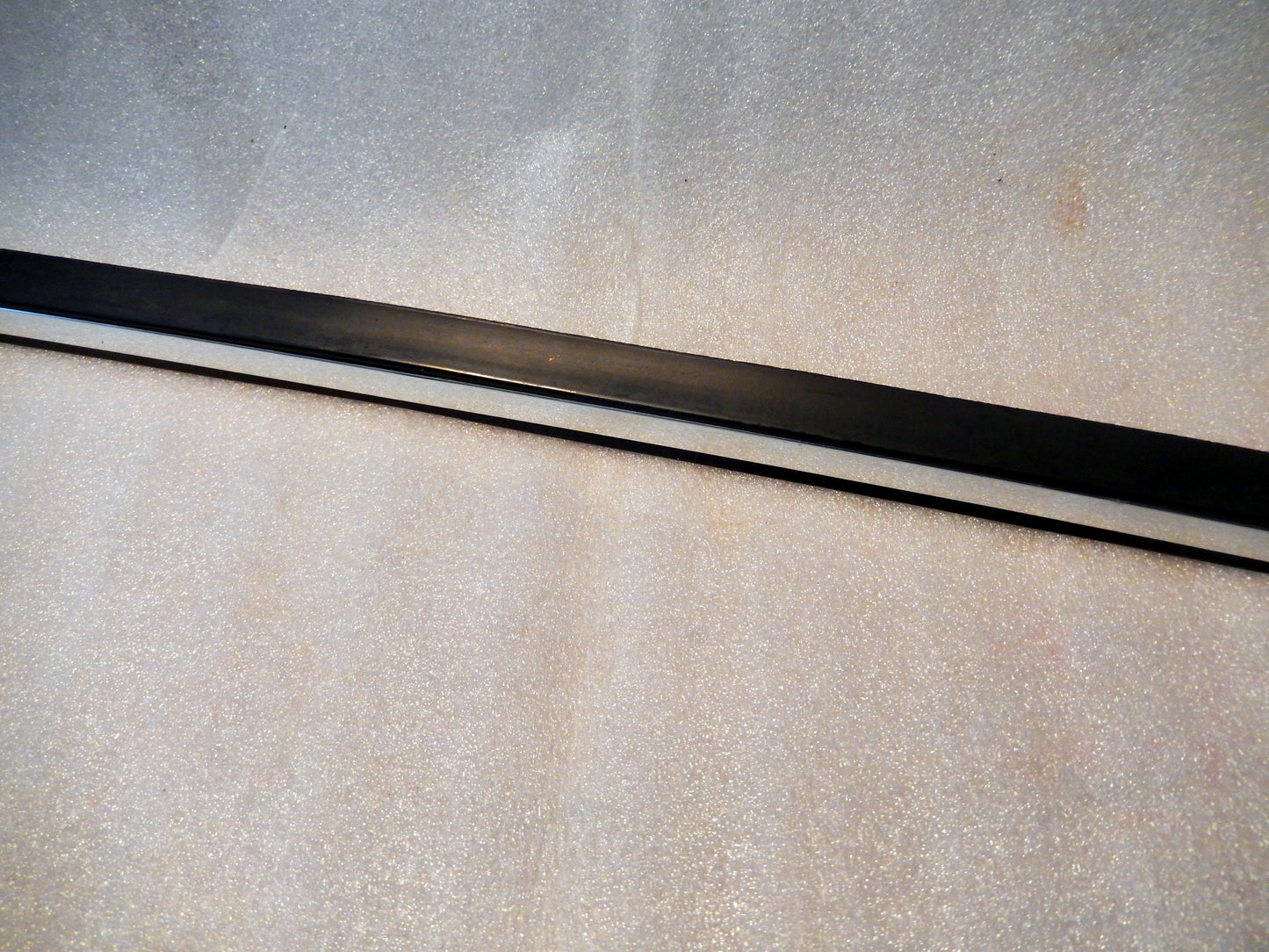 Maserati Quattroporte Front Passenger Door Exterior Window Scraper