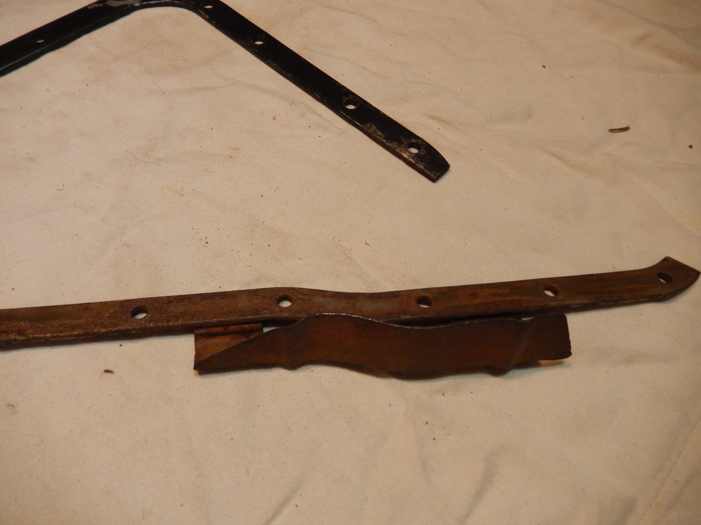 Datsun 280ZX Engine Oil Pan Fastener Bar Set