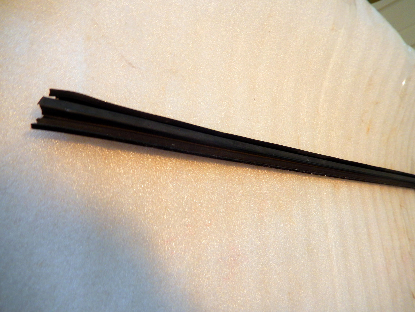 Maserati Quattroporte Front Passenger Door Interior Window Scraper