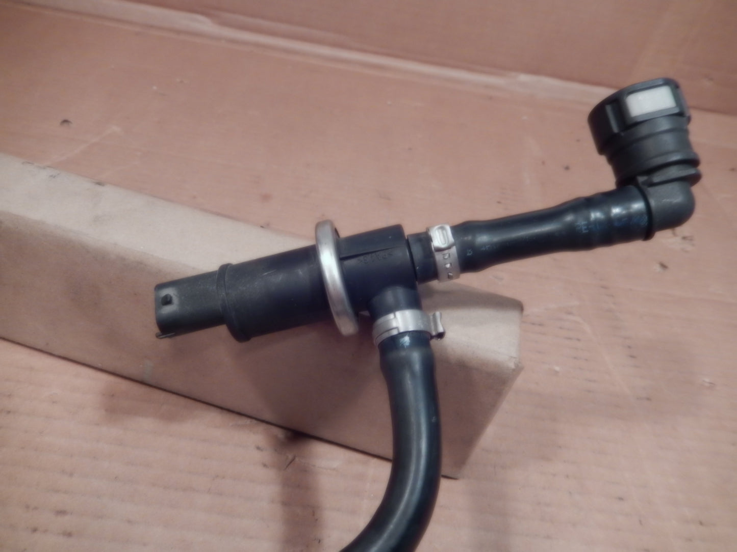 Maserati 138 Spyder 02 - 05 Fuel Tank Preform Check Valve Vent Hose