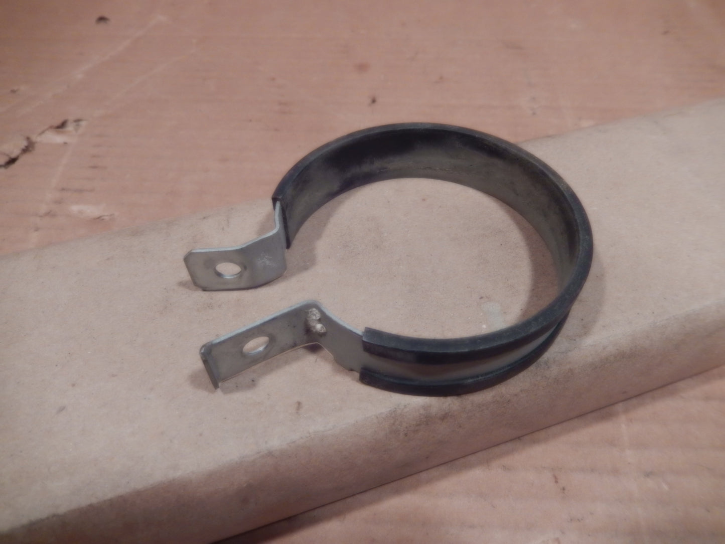 Maserati 138 Spyder 02 - 05 Fuel Tank Roll Over Valve Clamp