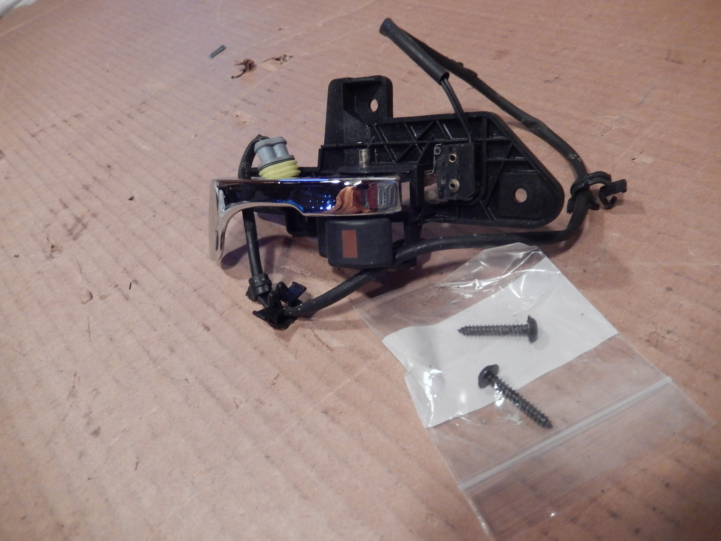 Maserati M138 Drivers Interior Door Latch Handle