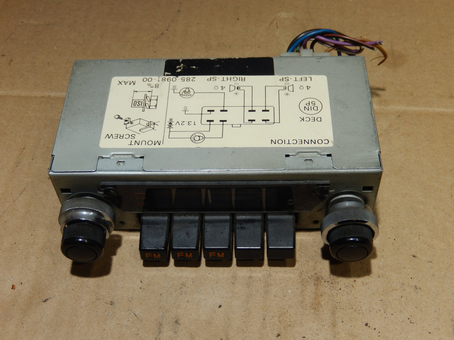 Datsun 240Z Radio RP - 454D