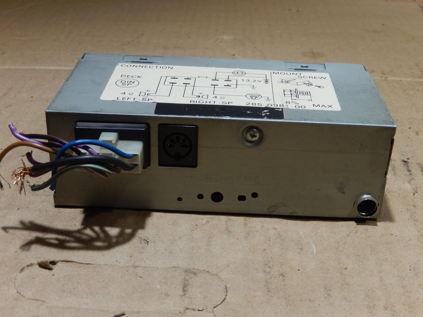 Datsun 240Z Radio RP - 454D