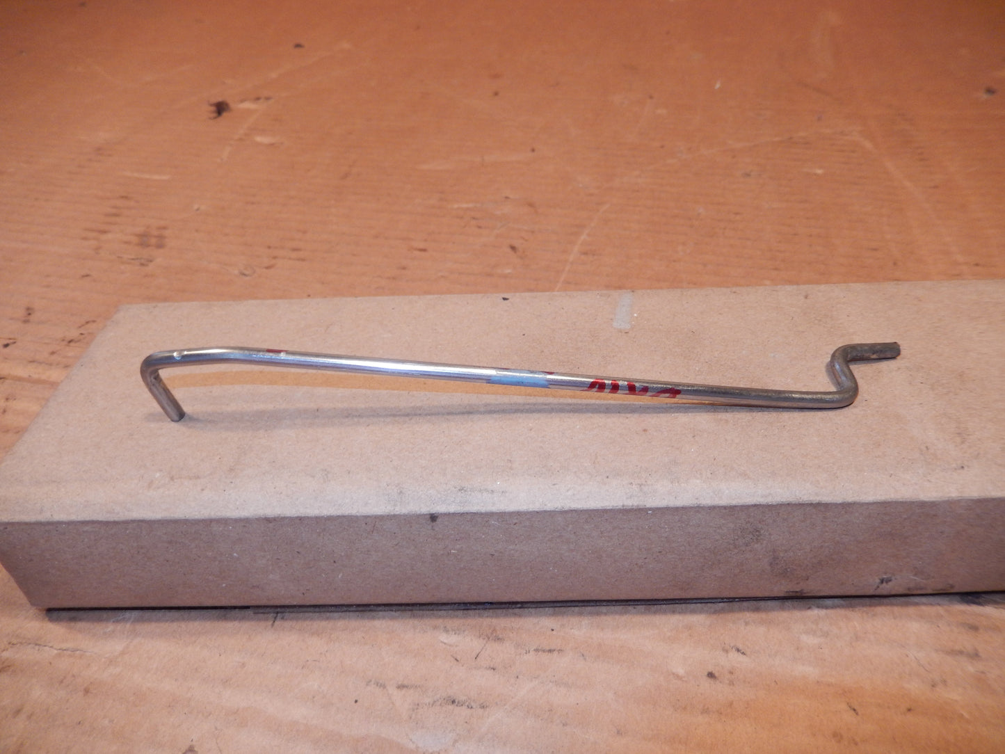 Maserati M138 Drivers Door Lock Lift Rod