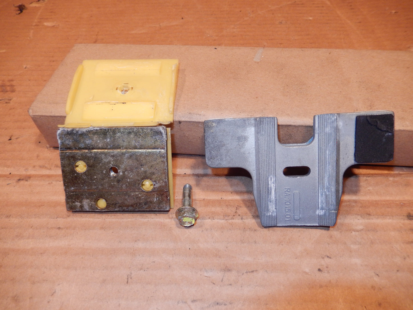Maserati M138 Passengers Door Rear Regulator Glass Clamp