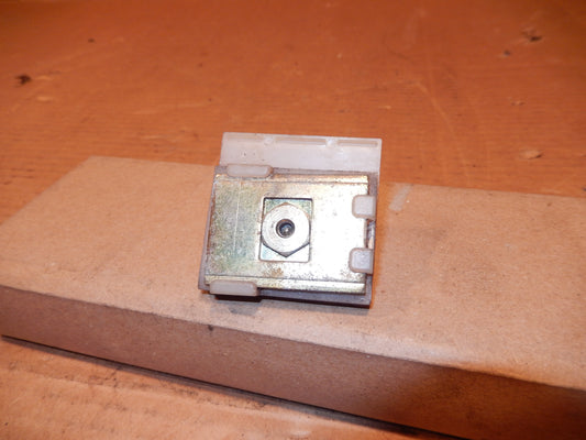 Maserati M138 Mid Window Regulator Glass Clamp