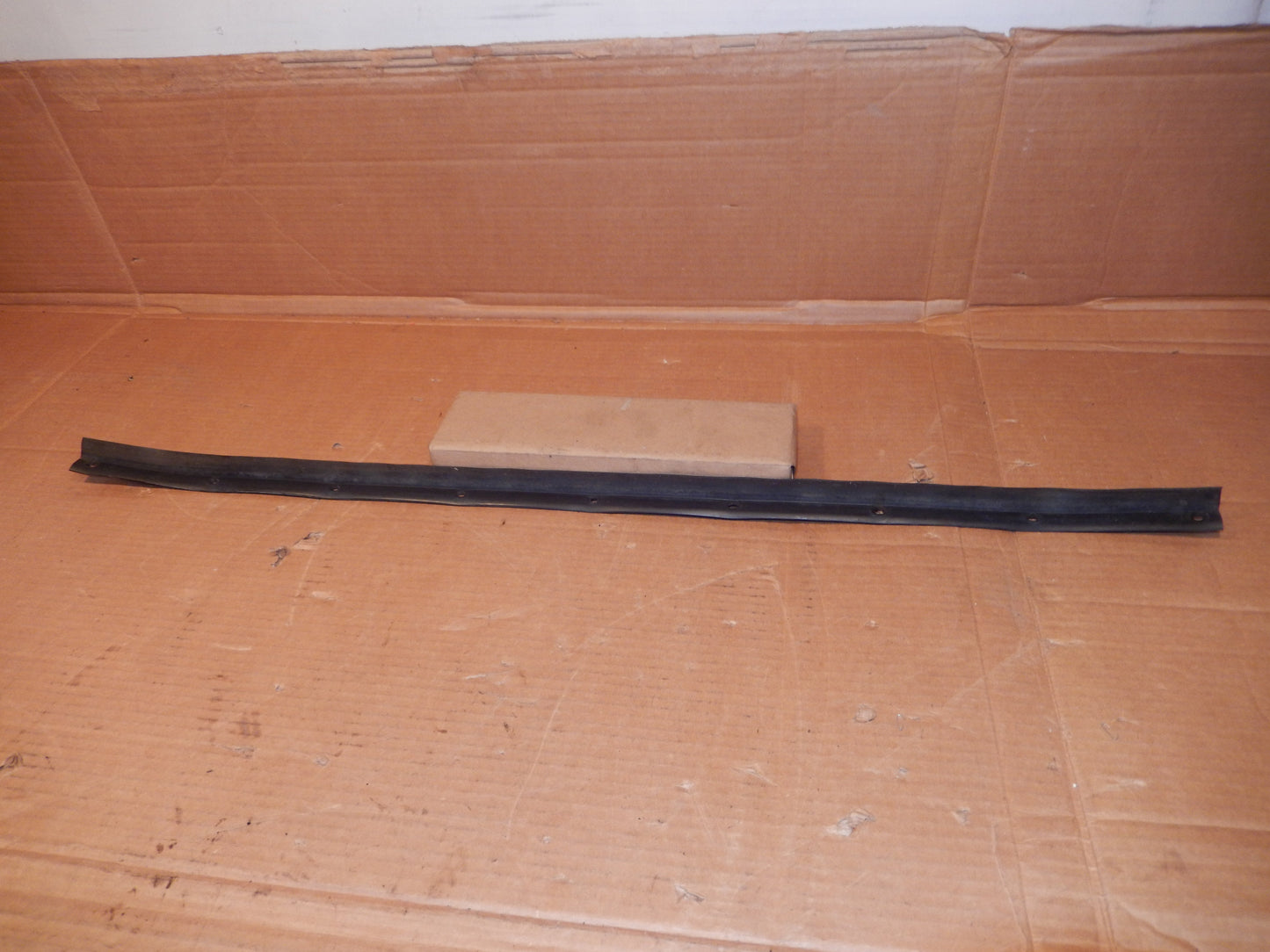 Maserati M138 Passengers Door Lower Edge Weather Seal
