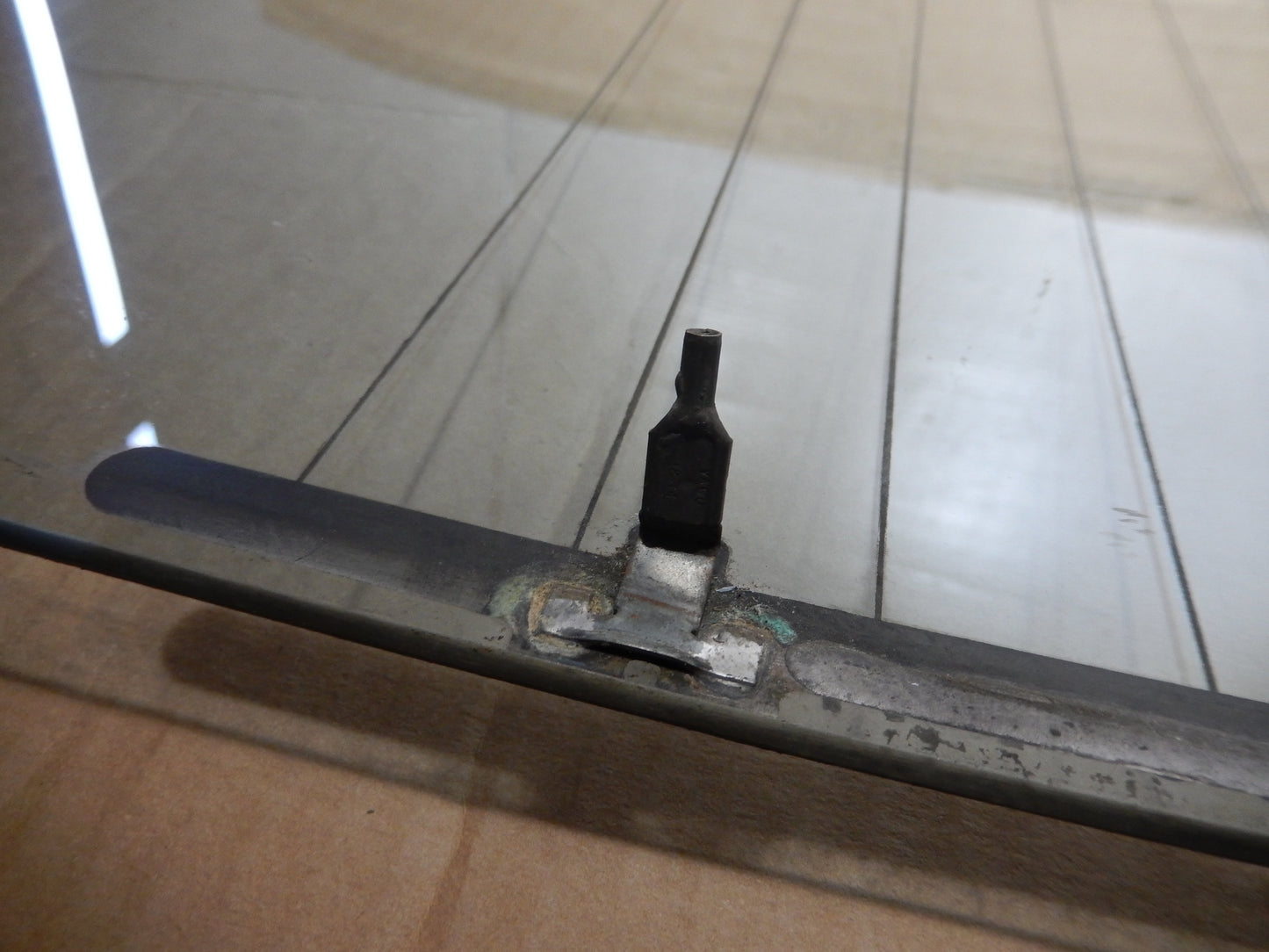 Datsun 240Z Rear Hatch Glass Vertical Lines   SKU # 28