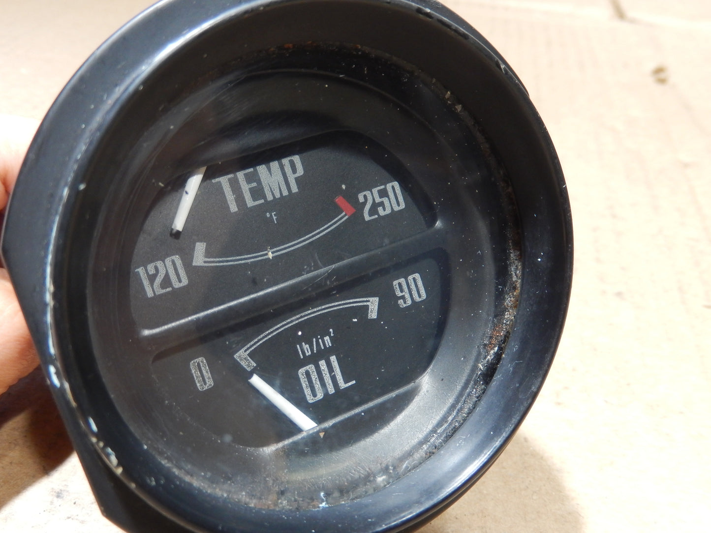 Datsun 240Z Water Temperature/Oil Pressure Gauge
