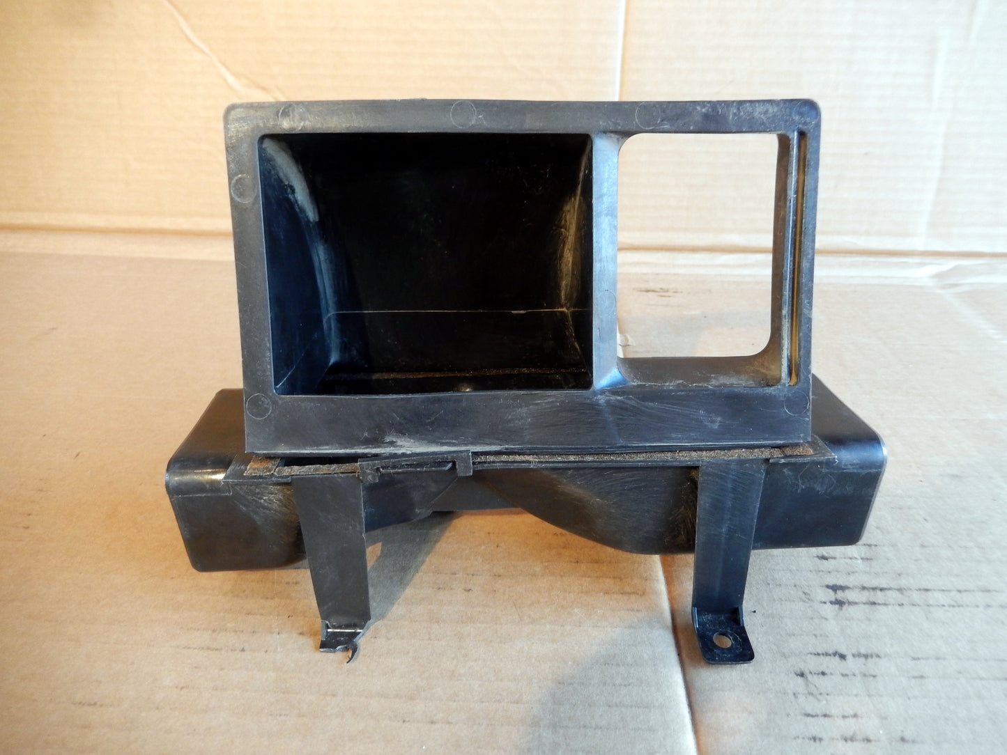 Datsun 280ZX Central Air Duct