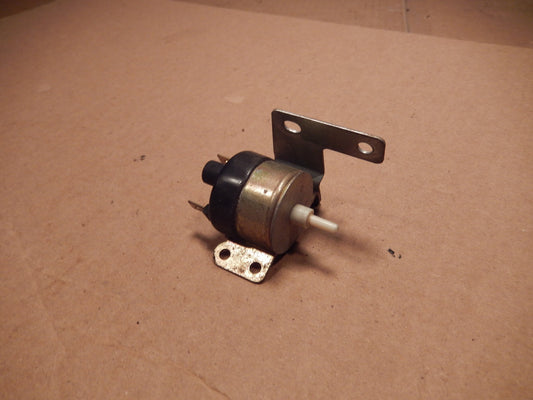 Datsun 280ZX Climate System Vacuum Valve