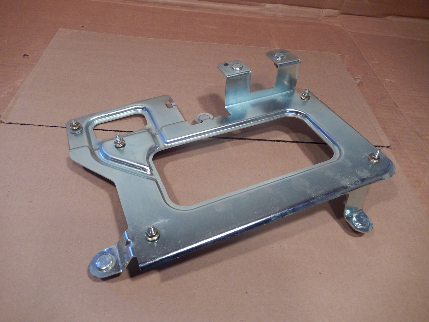 Maserati Quattroporte M139 Bose Amplifier Mount Bracket