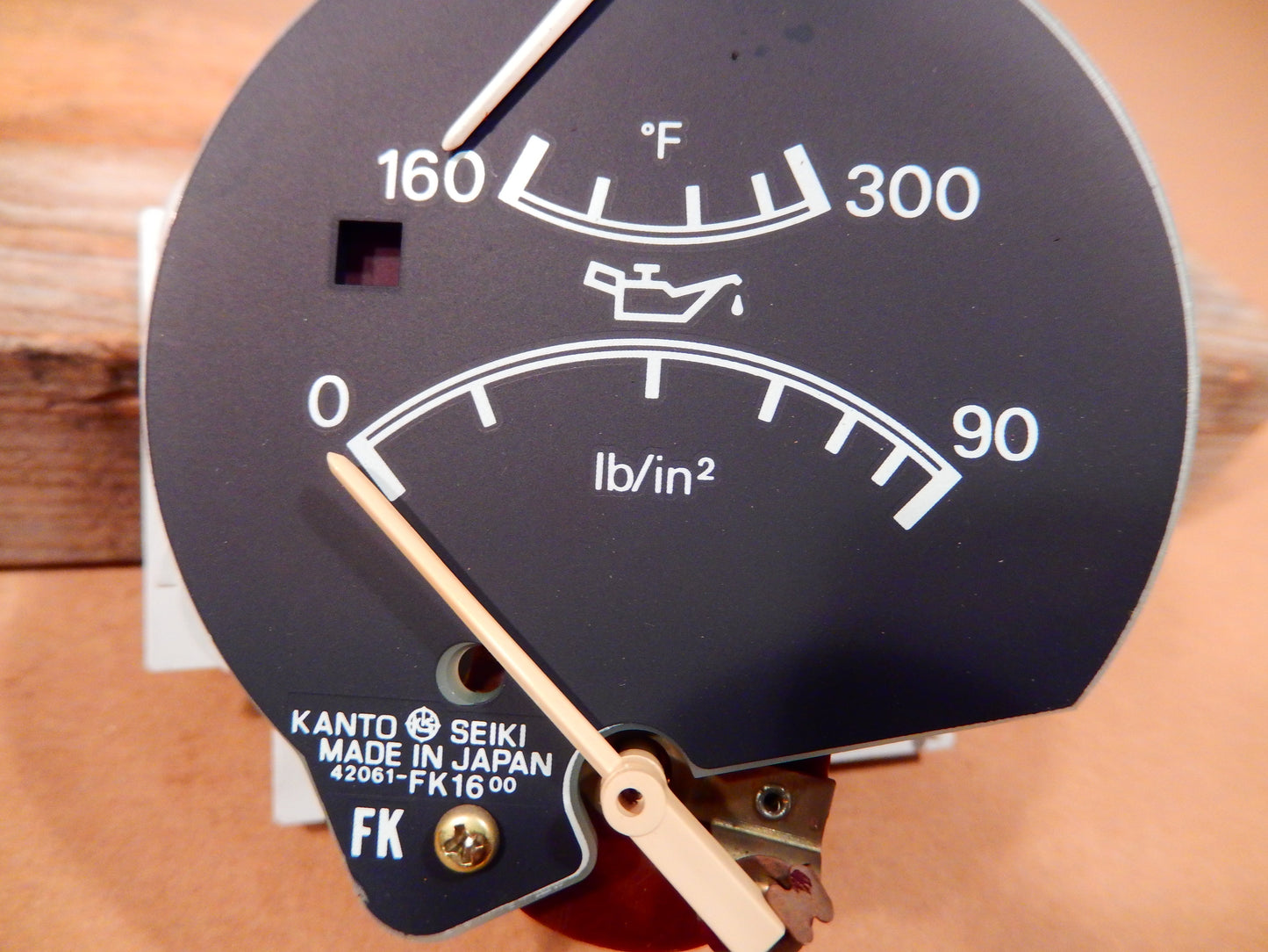 Datsun 280ZX Dashboard Cluster Water and Oil Temperature Gauge