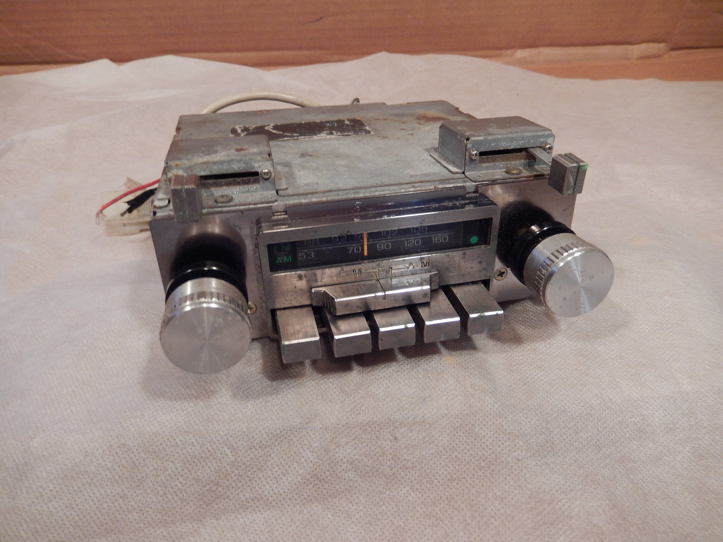 Datsun 280ZX Original Hitachi Radio SKU # 44