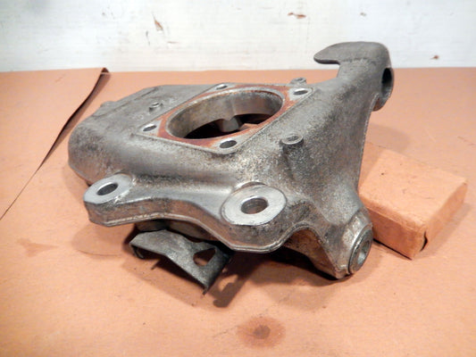 Maserati Quattroporte M139 Front Driver Wheel Hub Suspension Knuckle