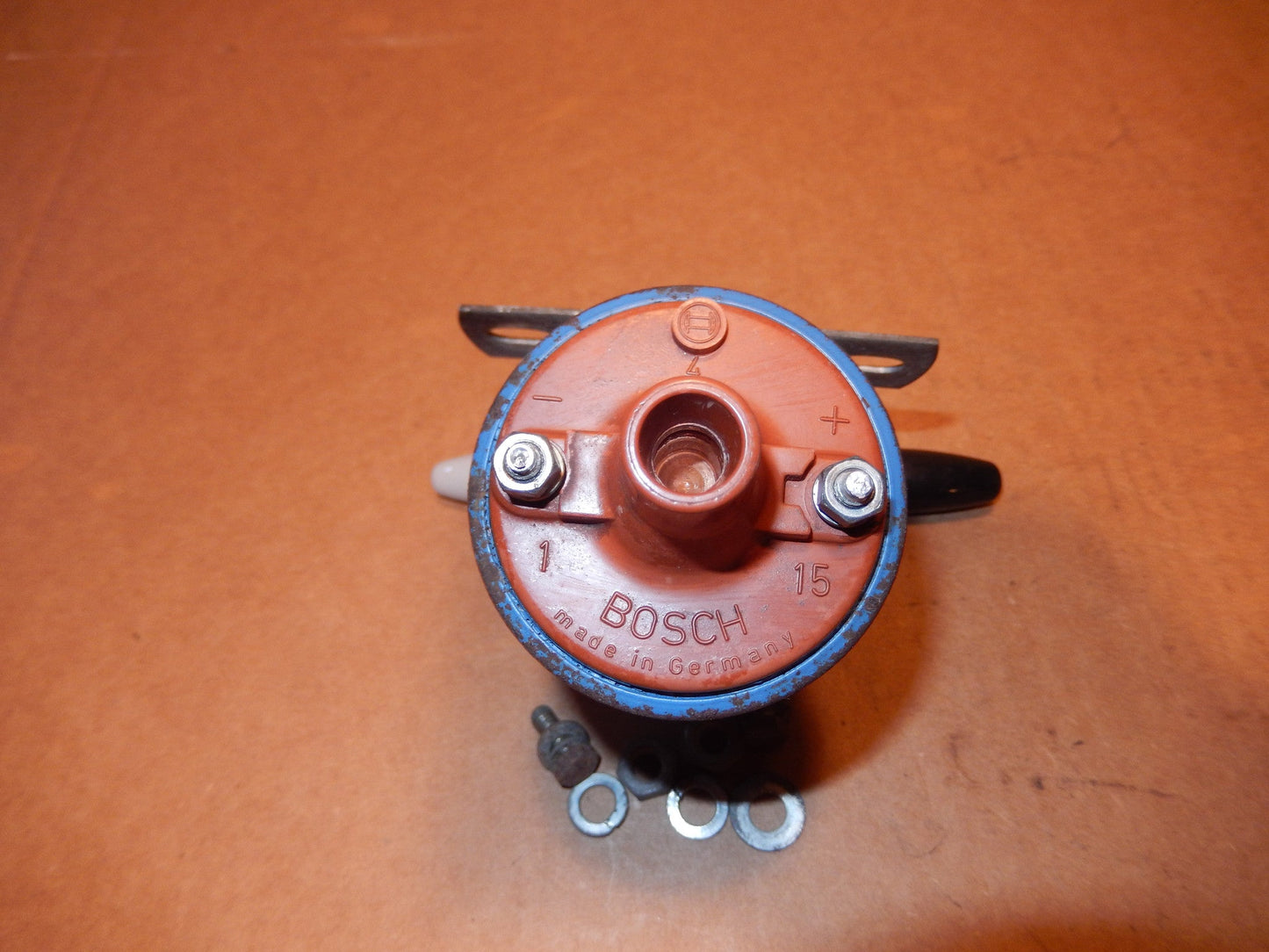 Maserati Bosch V-8 Coil and Bracket
