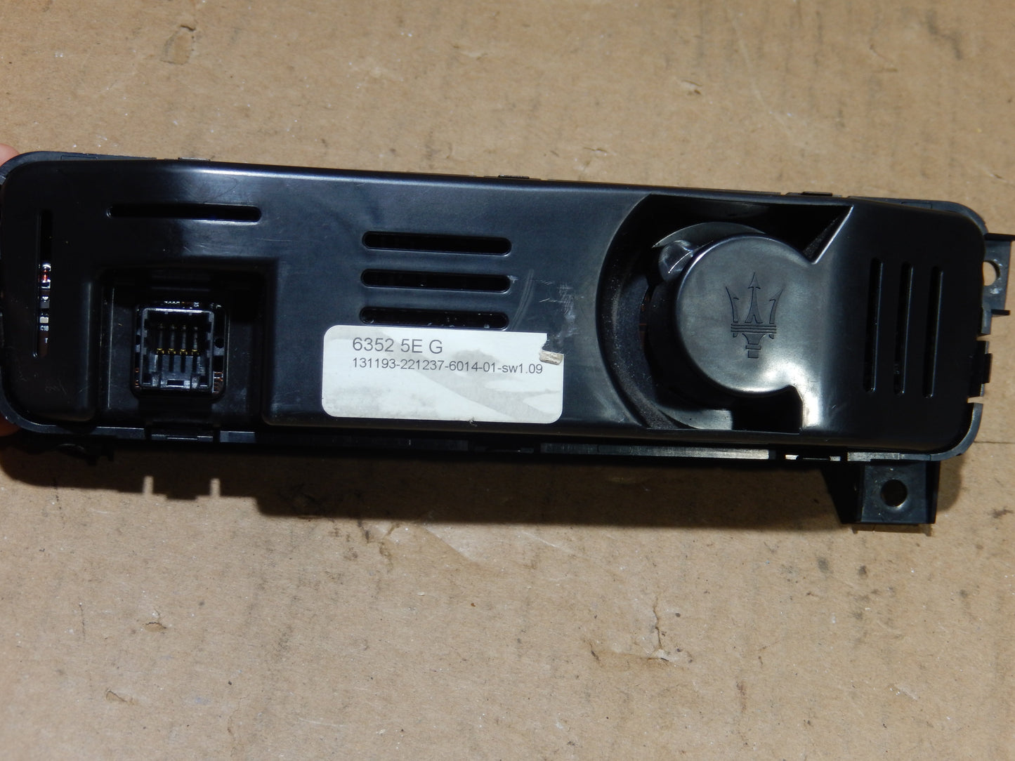 Maserati M139 Console Face Switch Panel