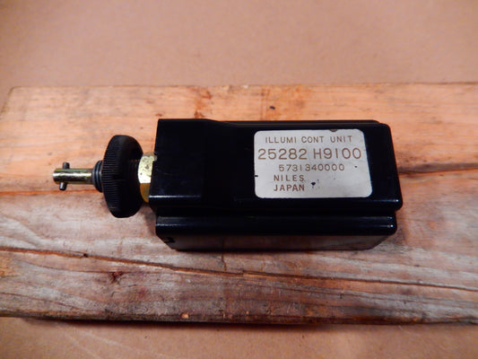 Datsun 280ZX Dashboard Interior Lights Switch