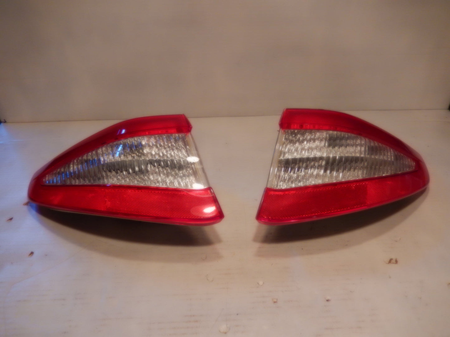 Maserati 08 - 12 Grand Turismo Pair of Taillights