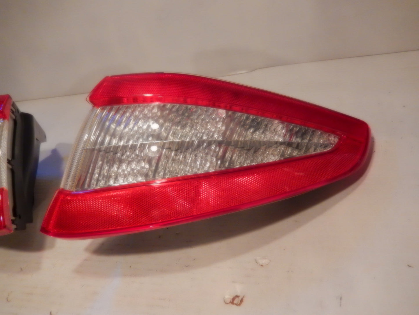 Maserati 08 - 12 Grand Turismo Pair of Taillights