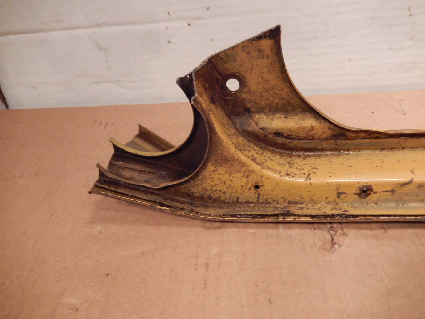 Datsun 240Z Front Top Cross Frame Body Cut