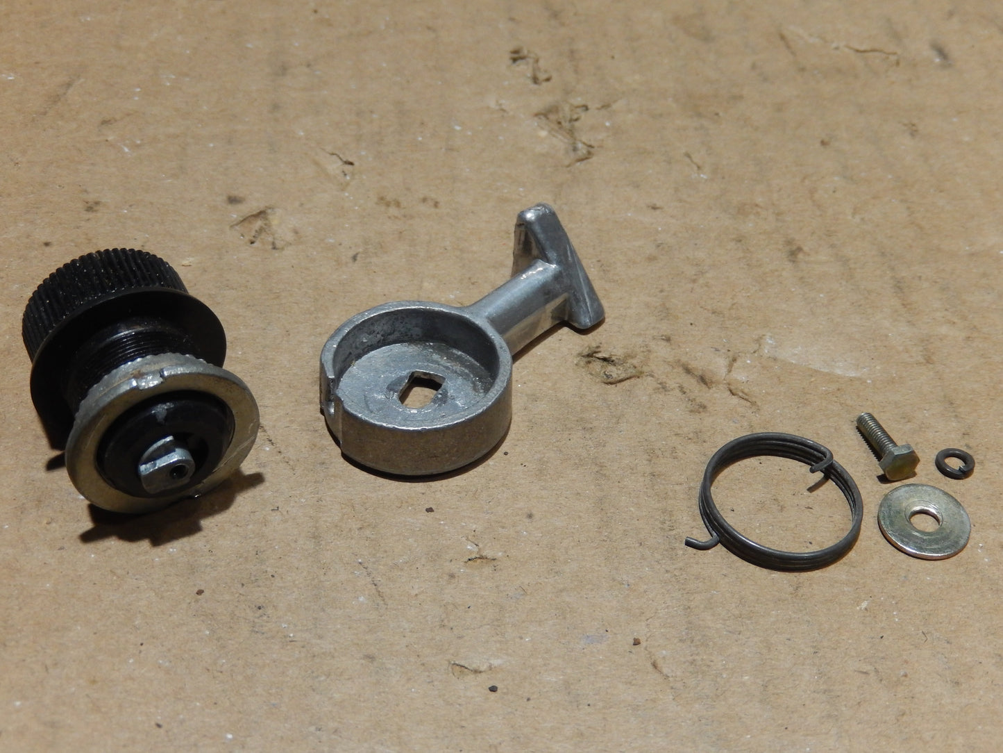 Maserati Quattroporte Arm Rest Lock Latch