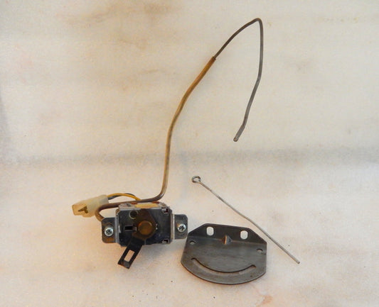 Datsun 280Z AC Thermostatic Vacuum Tube Switch Assembly
