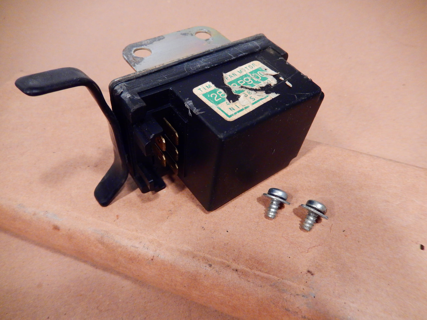 Datsun 280ZX Fan Motor Timer
