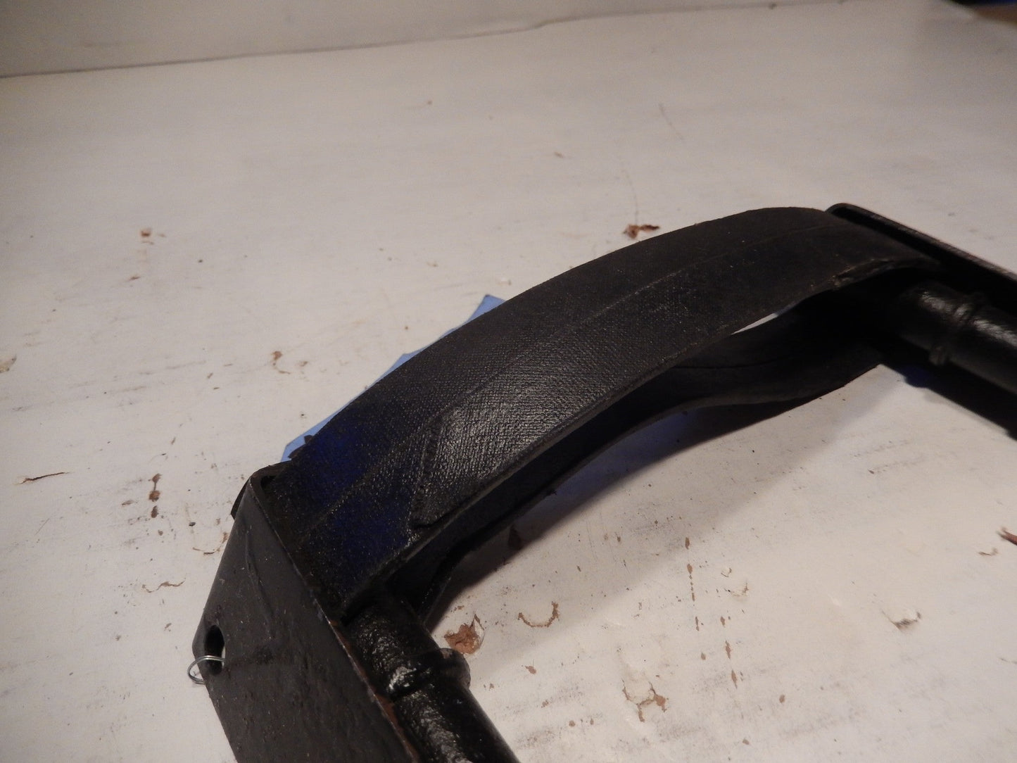 Datsun 240Z Transmission Shock Belt Assembly