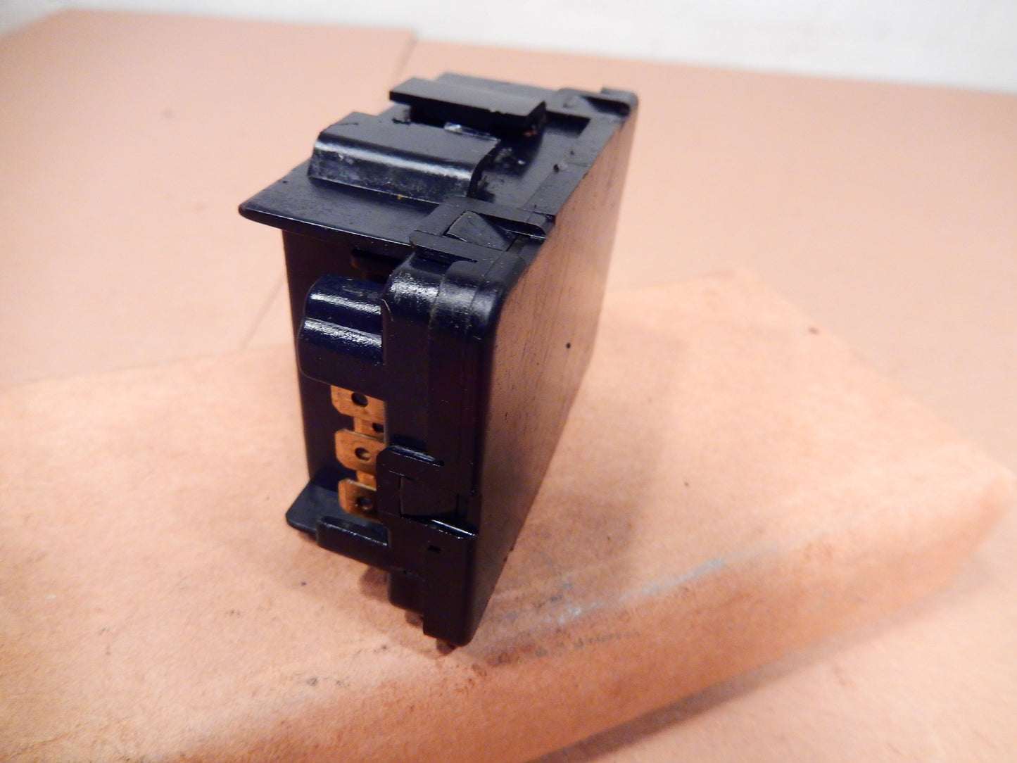 Datsun 280ZX Antenna Timer Relay