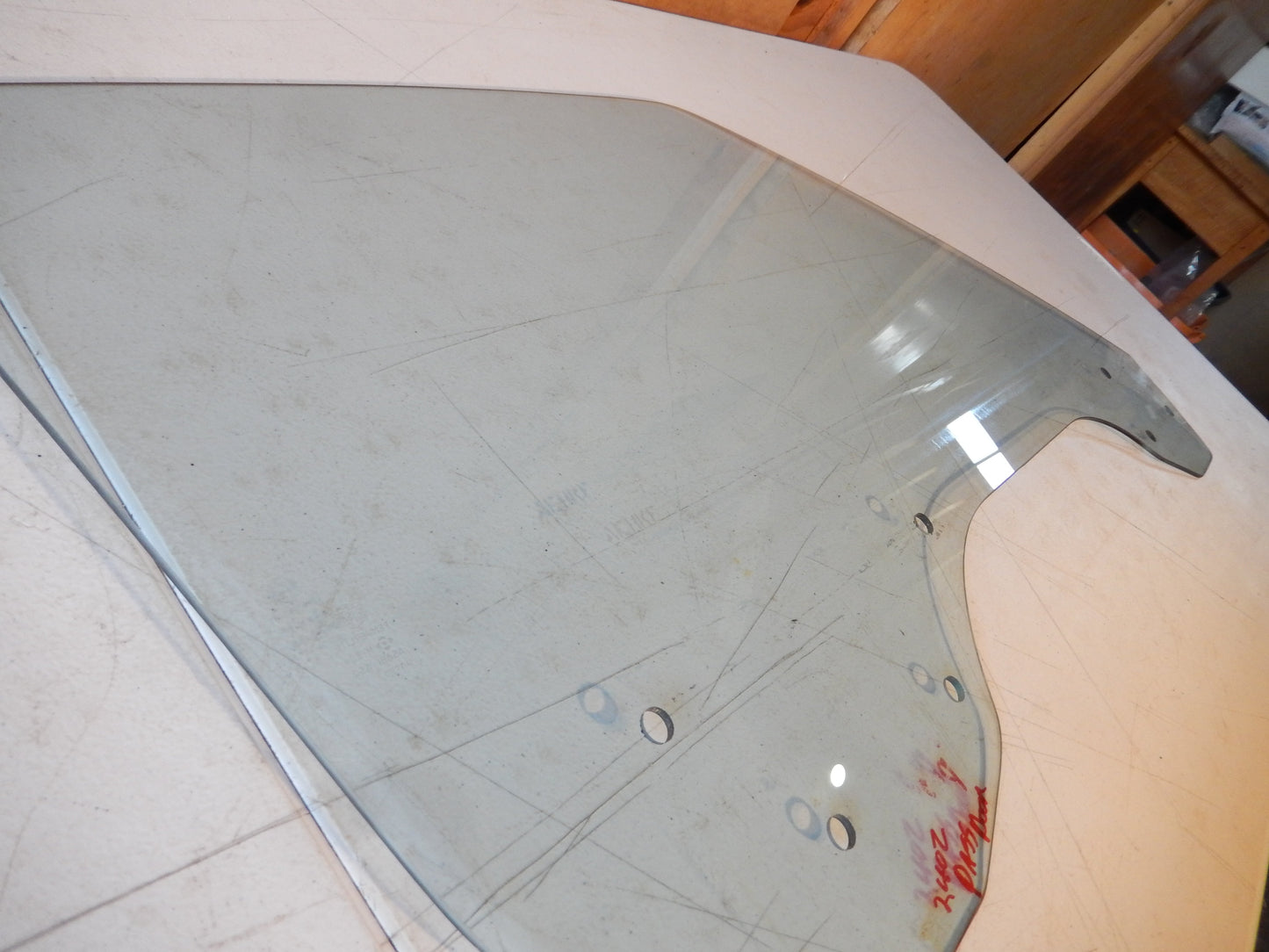 Datsun 240Z Passengers Door Window Glass       ( Etched )