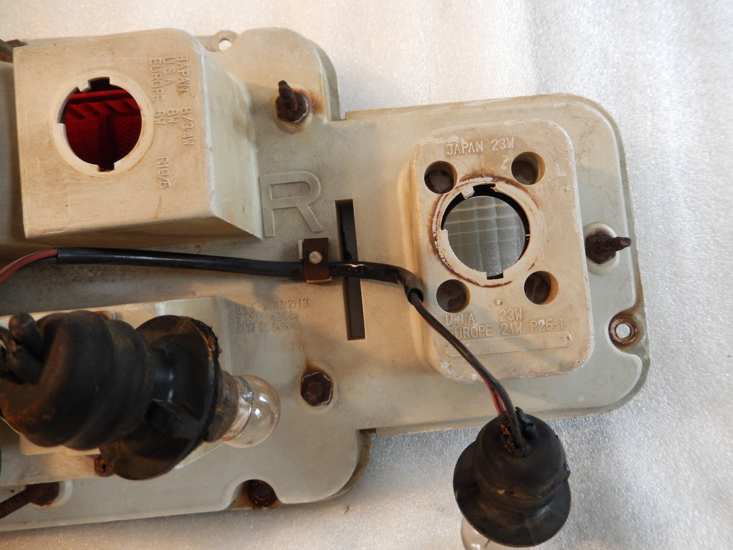 Datsun 280Z Passenger Side Tail Light (Handy Man's Special)