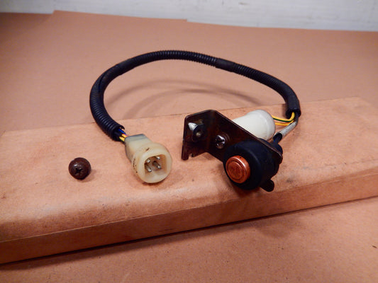Datsun 280ZX Front Grill Mounted External Temperature Sensor