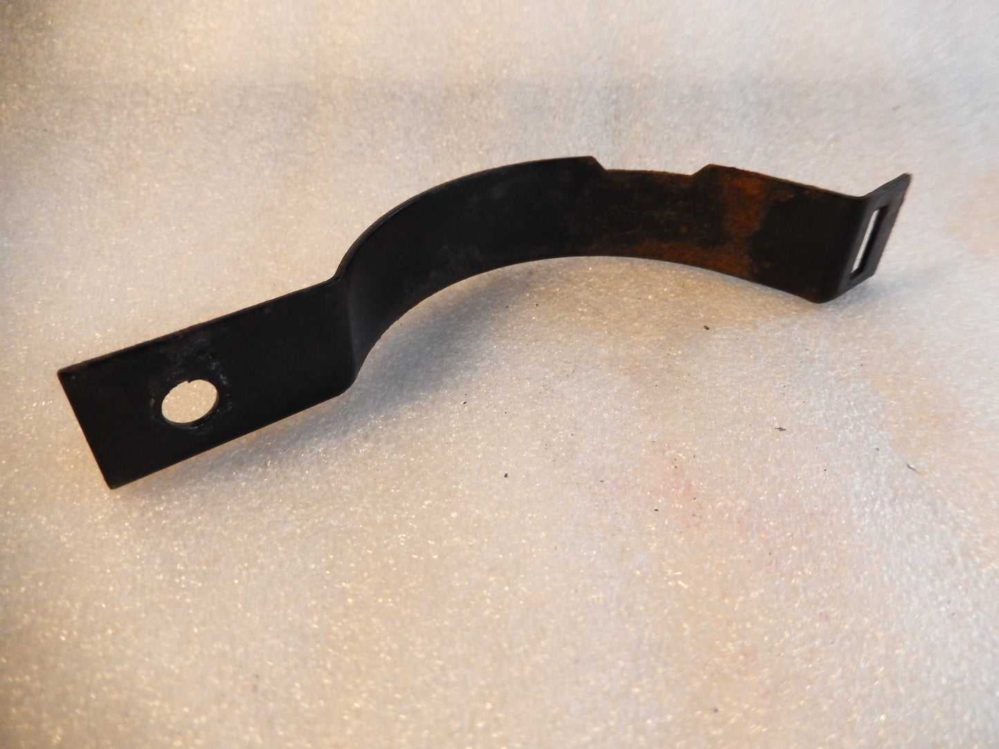 Maserati Quattroporte M139 Power Steering Bottle Clamp